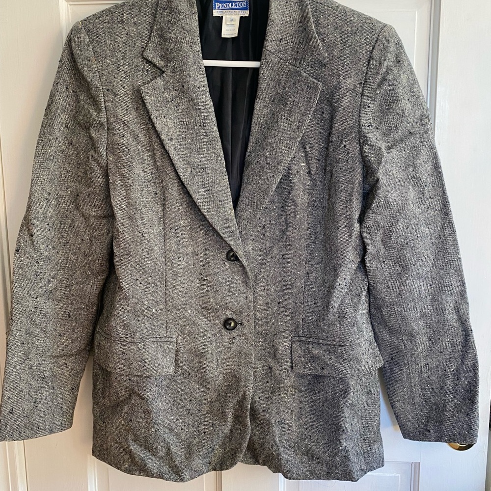 Women’s Vintage Pendleton Sport Coat. 100% Wool. Size 10